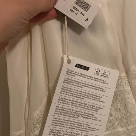 BNWT Needle and Thread bridal dress - Picture 5 of 5